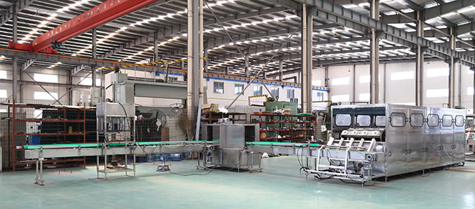 5 Gallon Bottling Line Production Scene